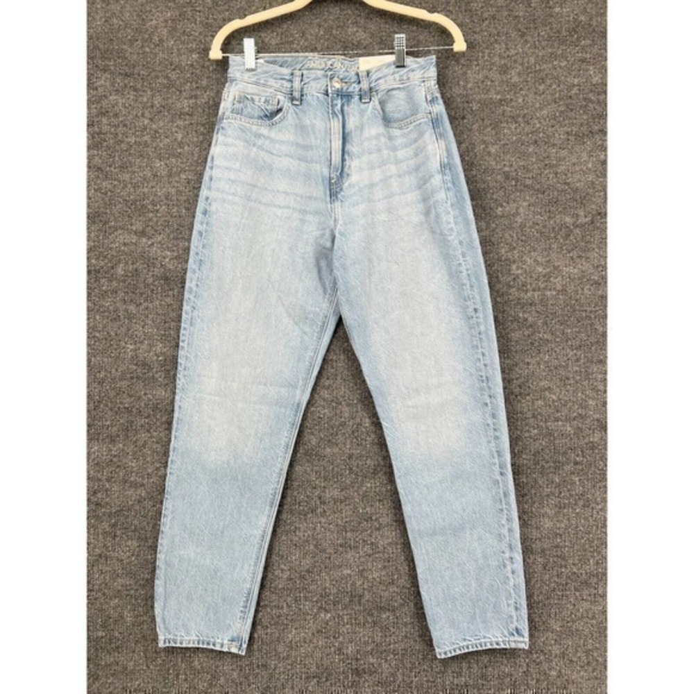 American Eagle Jeans Womens 4 27W Mom Light Wash Organic Cotton High Rise NWT